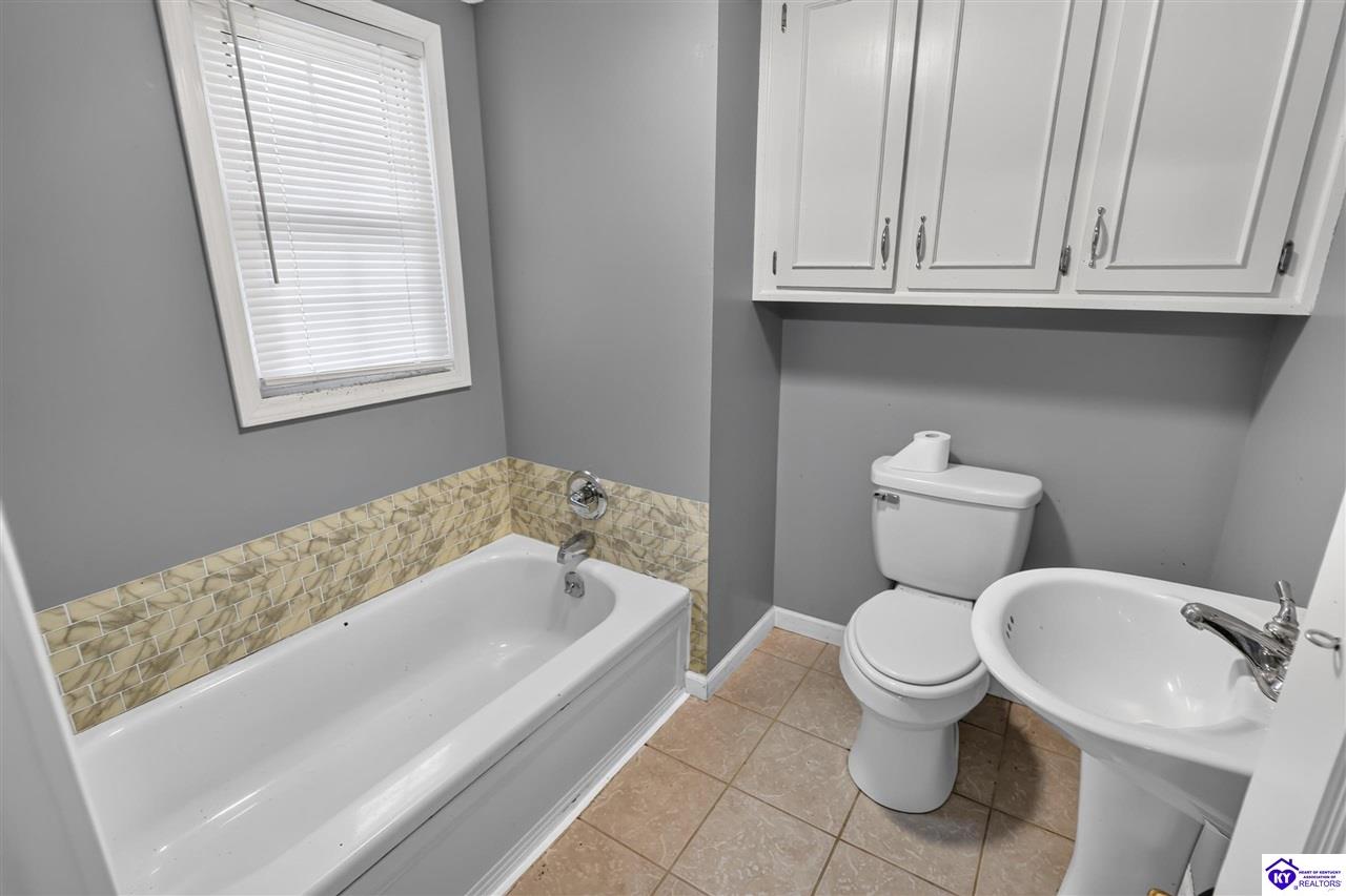 150 S L And N Turnpike Road Property Photo 22
