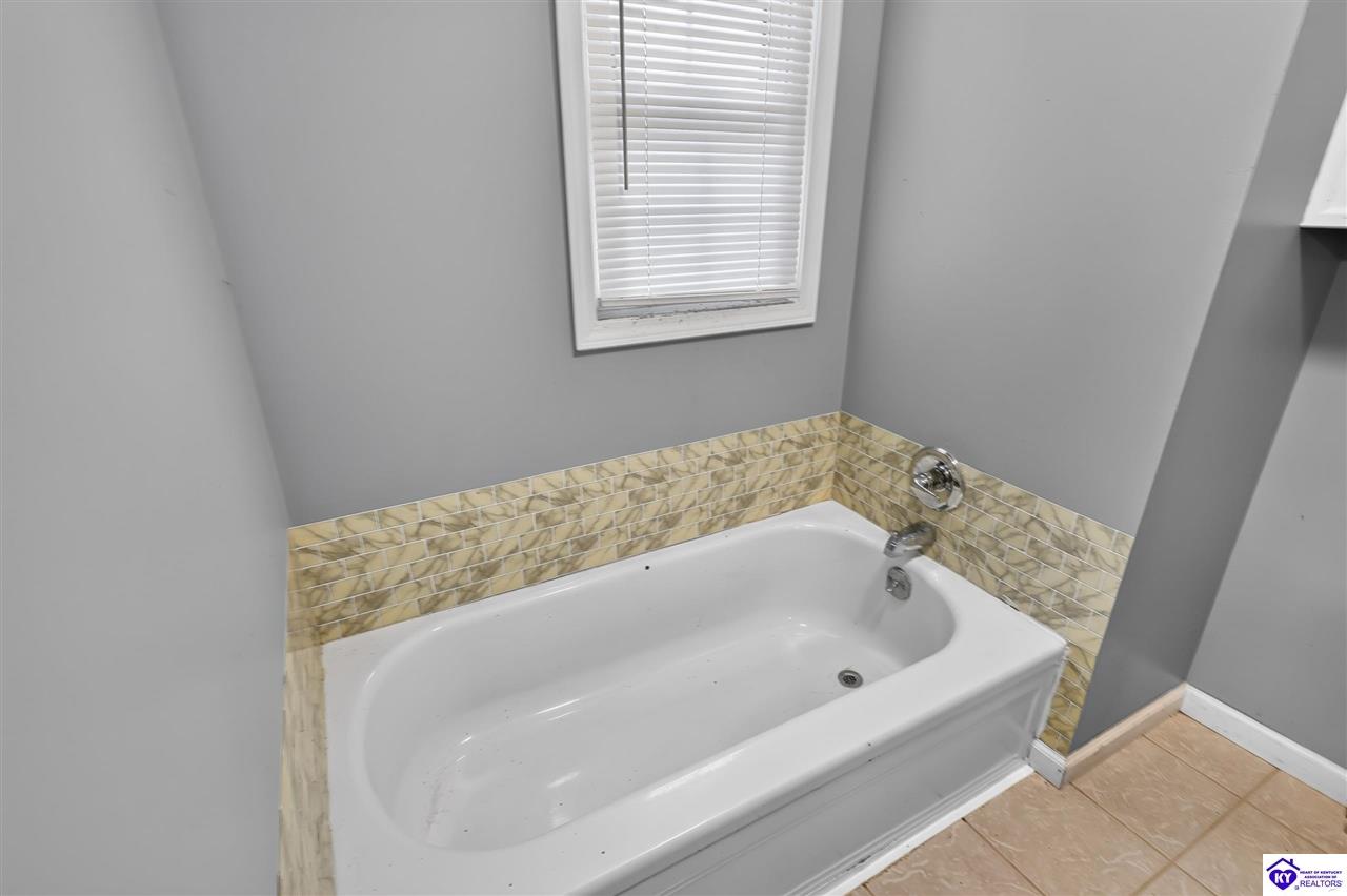 150 S L And N Turnpike Road Property Photo 23