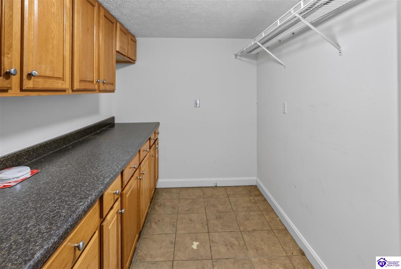 150 S L And N Turnpike Road Property Photo 26