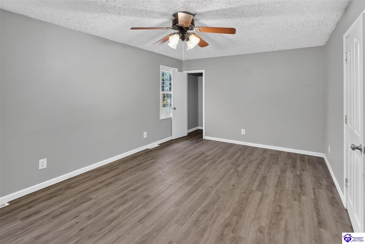 150 S L And N Turnpike Road Property Photo 28