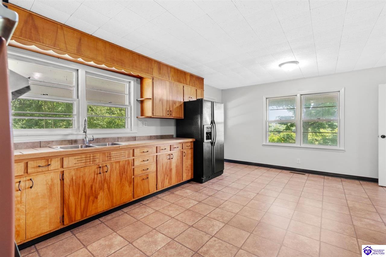 1309 Old State Road Property Photo 7