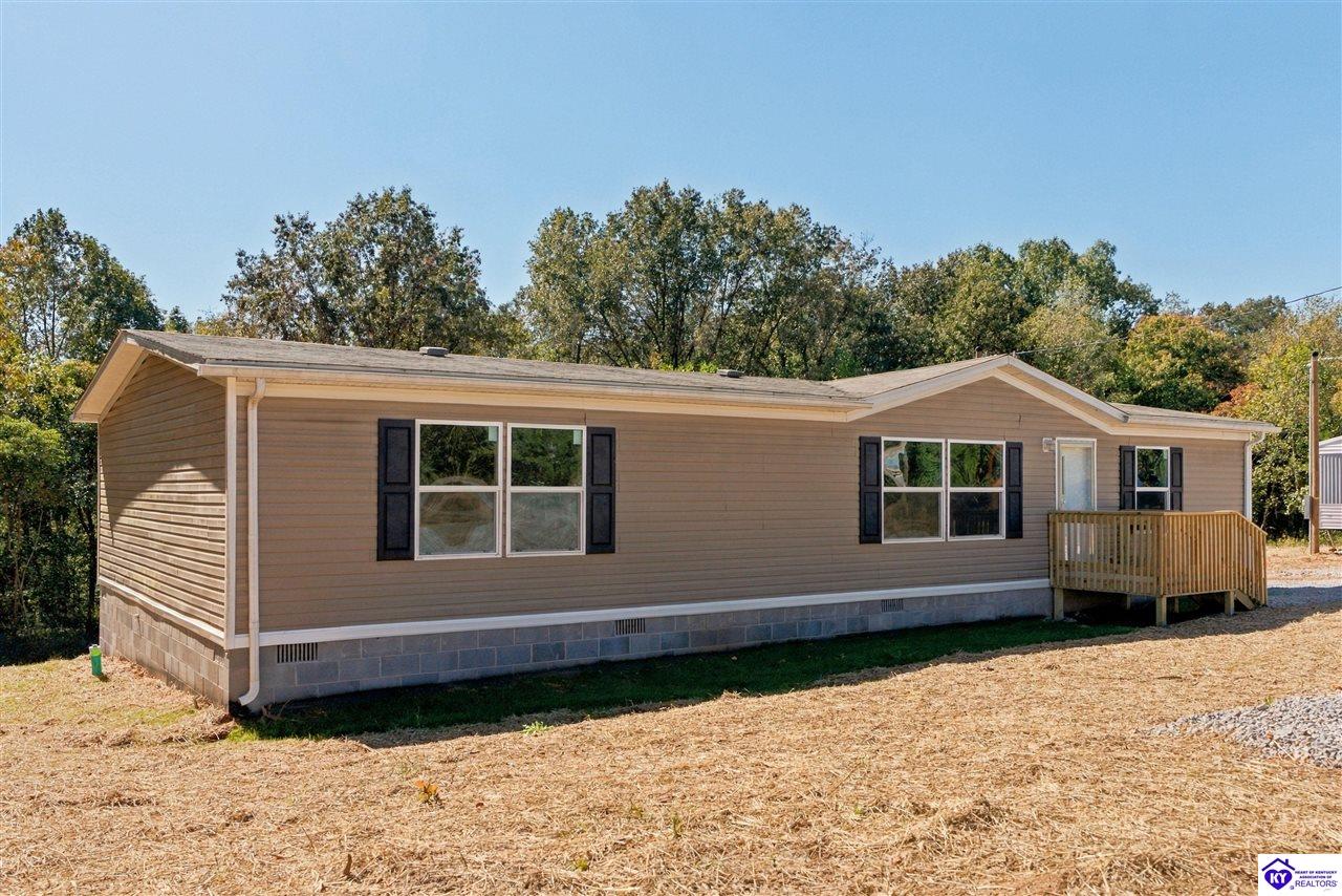 111 Phillips Lane Property Photo 5
