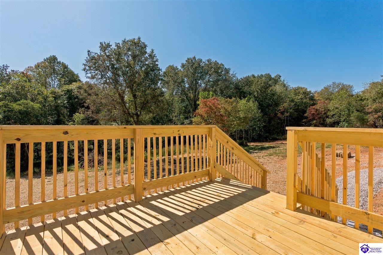 111 Phillips Lane Property Photo 31