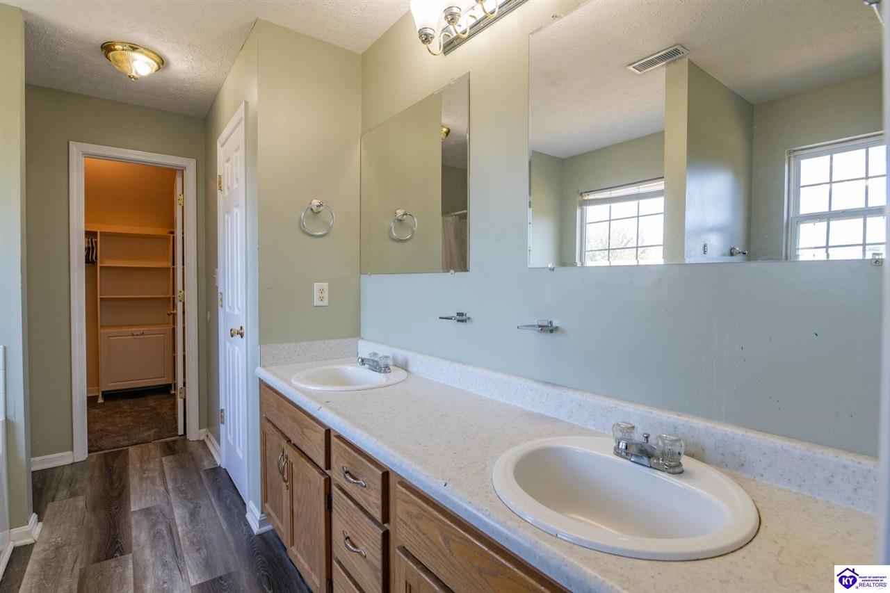 46 Delaney Court Property Photo 35