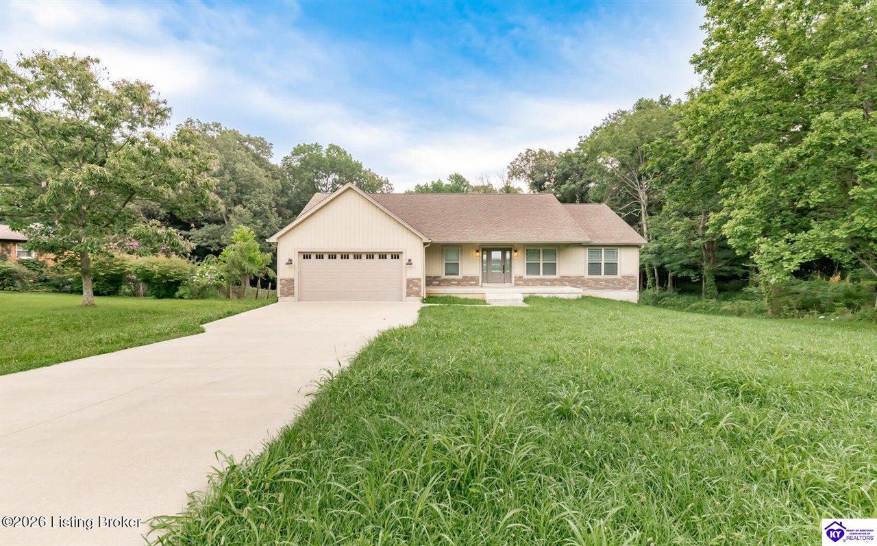 369 Meadowview Drive Property Photo 2