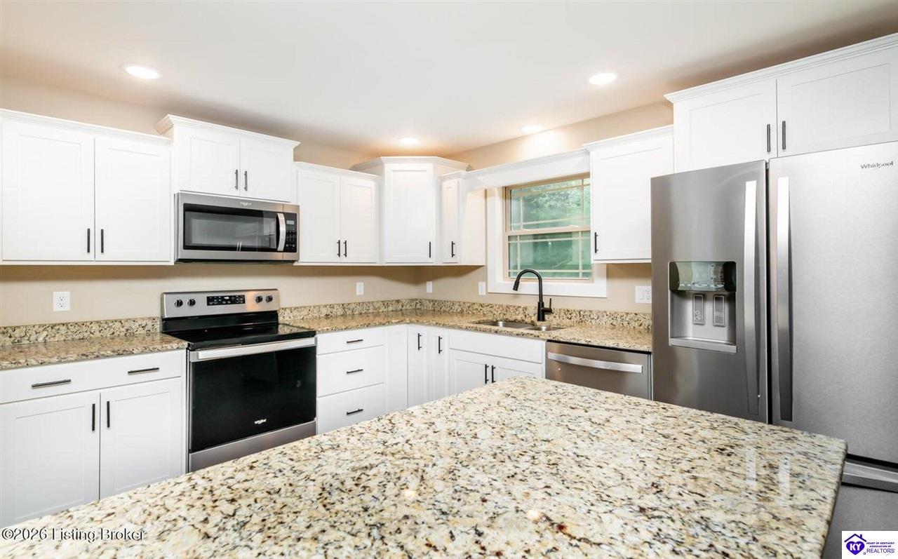 369 Meadowview Drive Property Photo 11