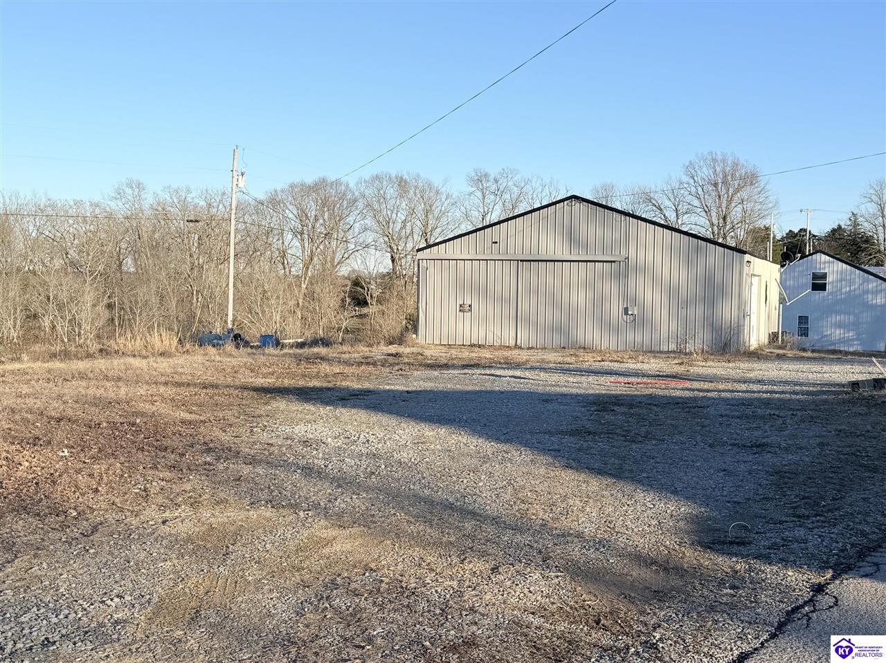 210 Grider Road Property Photo 6