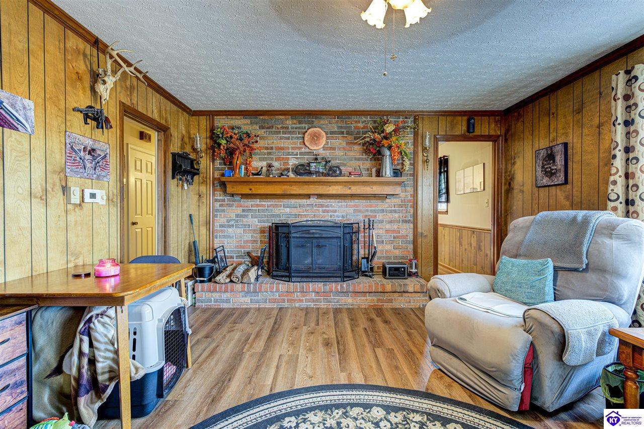 1221 Old Tunnell Mill Road Property Photo 5