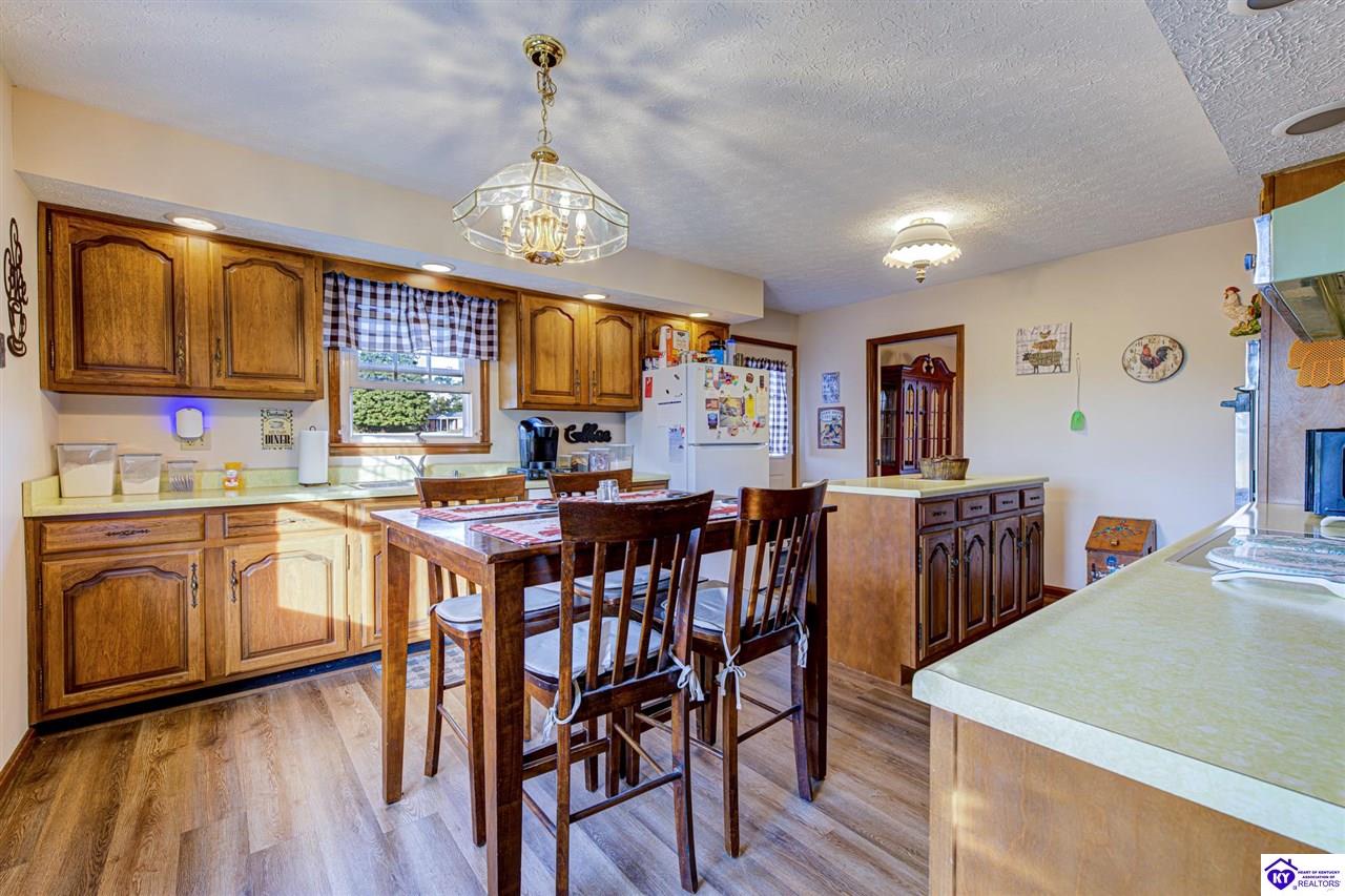 1221 Old Tunnell Mill Road Property Photo 6