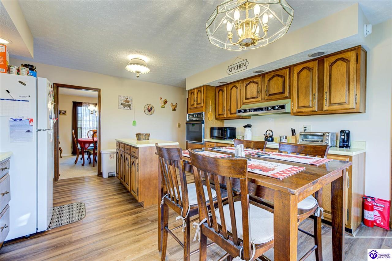 1221 Old Tunnell Mill Road Property Photo 8
