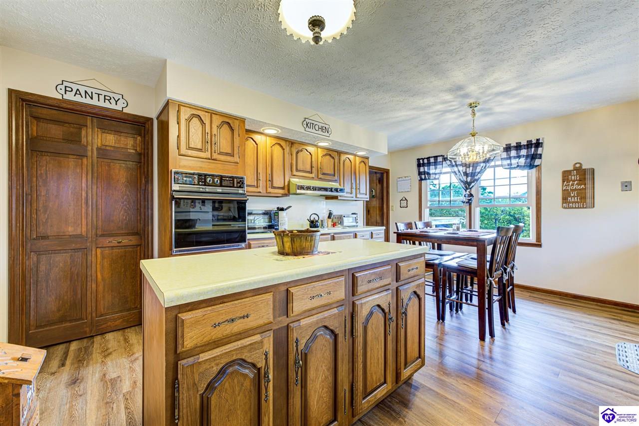 1221 Old Tunnell Mill Road Property Photo 10
