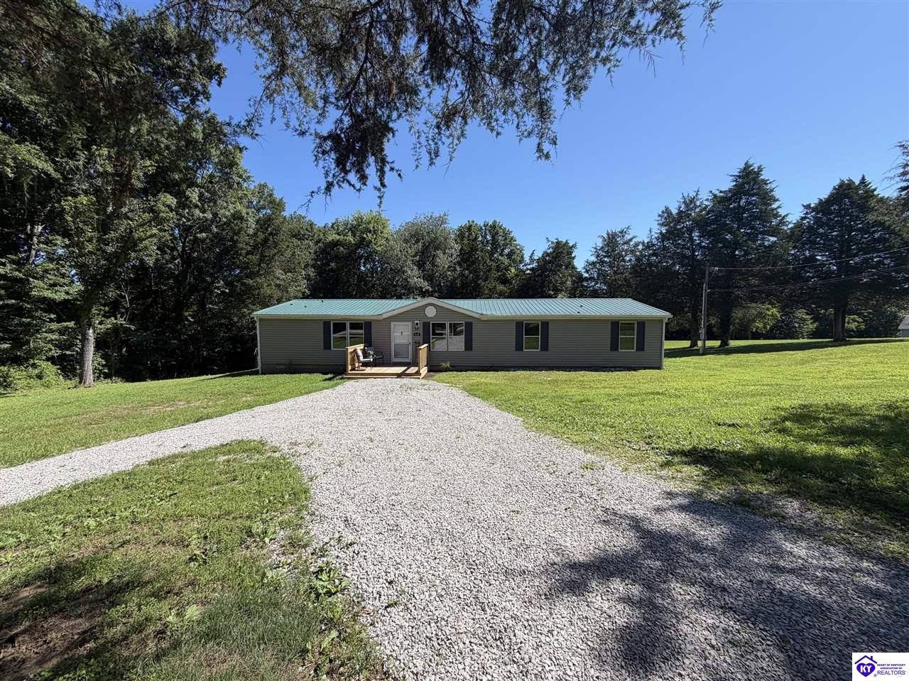 410 Ghen Road Property Photo 2