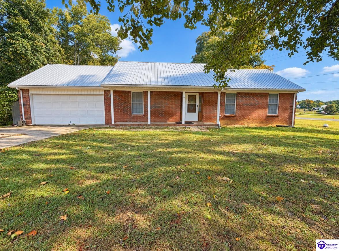 155 Davis Rd Property Photo 1
