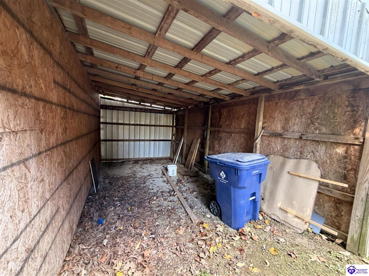 155 Davis Rd Property Photo 18