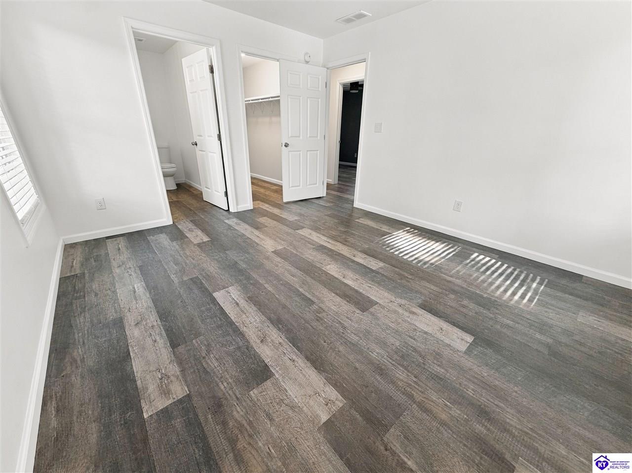 1518 Deering Lane Property Photo 18