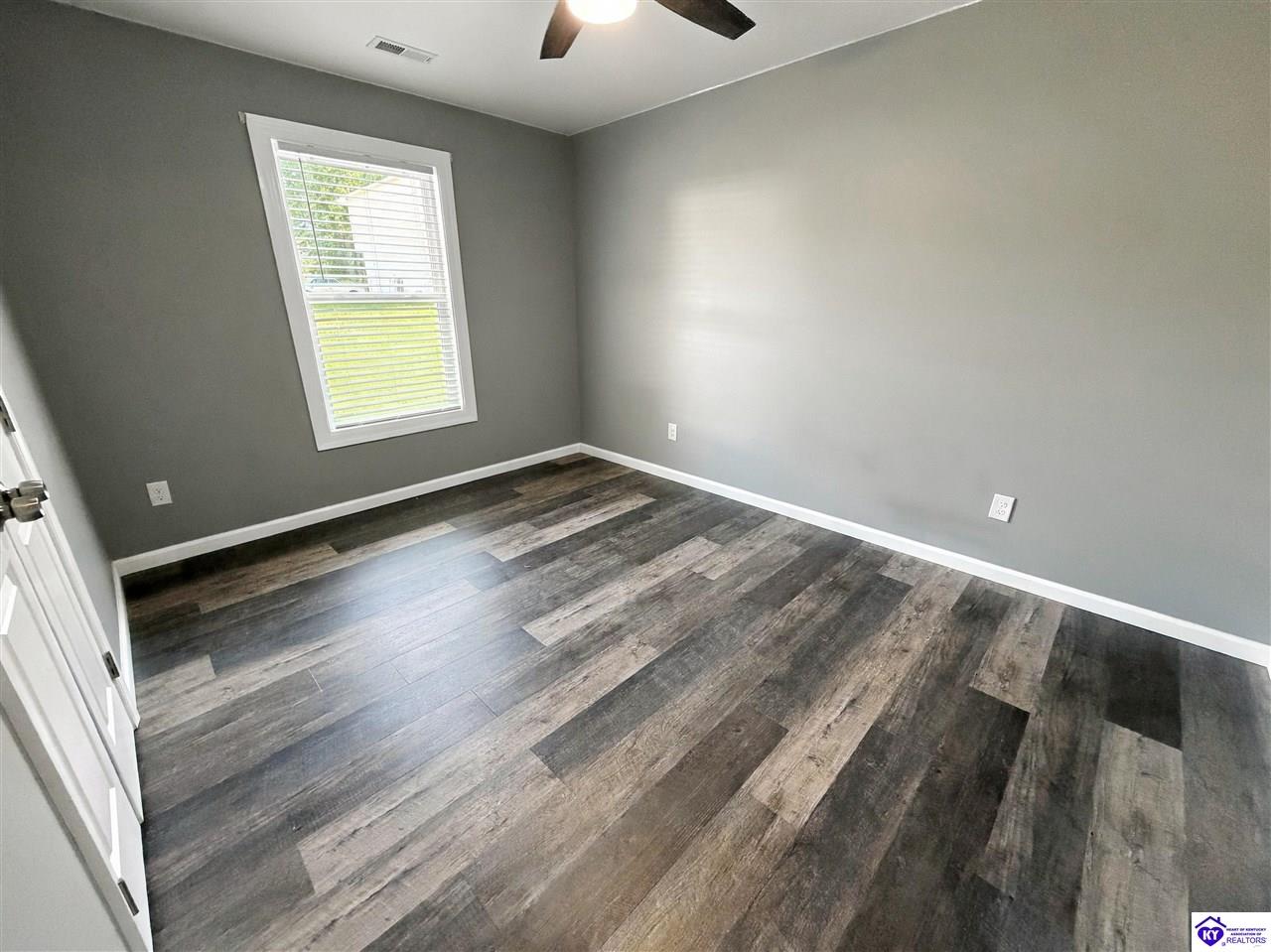 1518 Deering Lane Property Photo 33