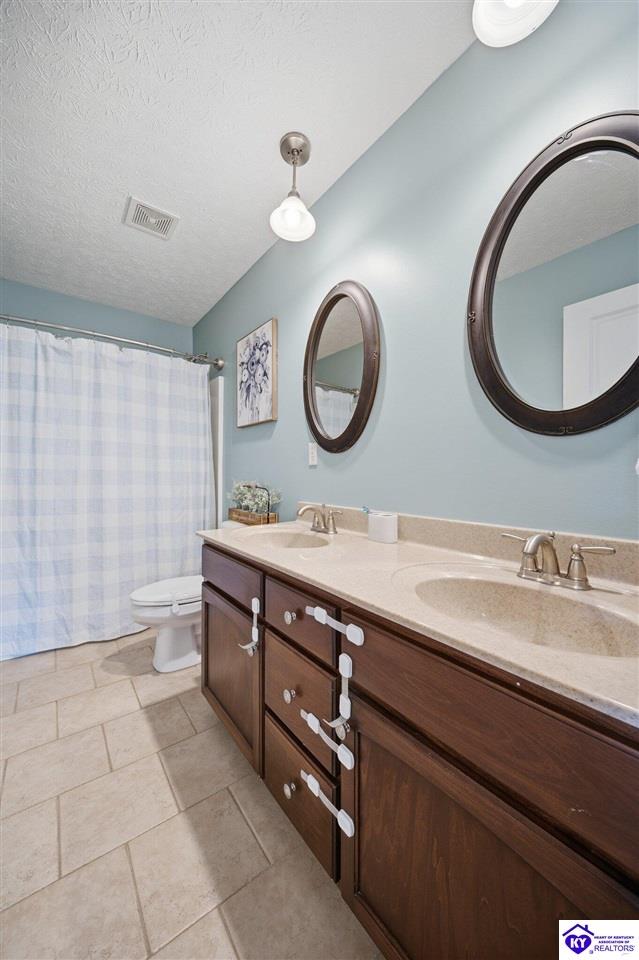 72 Colyers Lane Property Photo 24