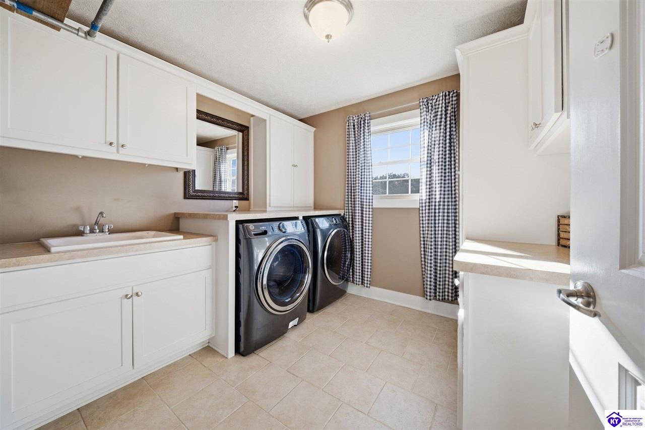 72 Colyers Lane Property Photo 25