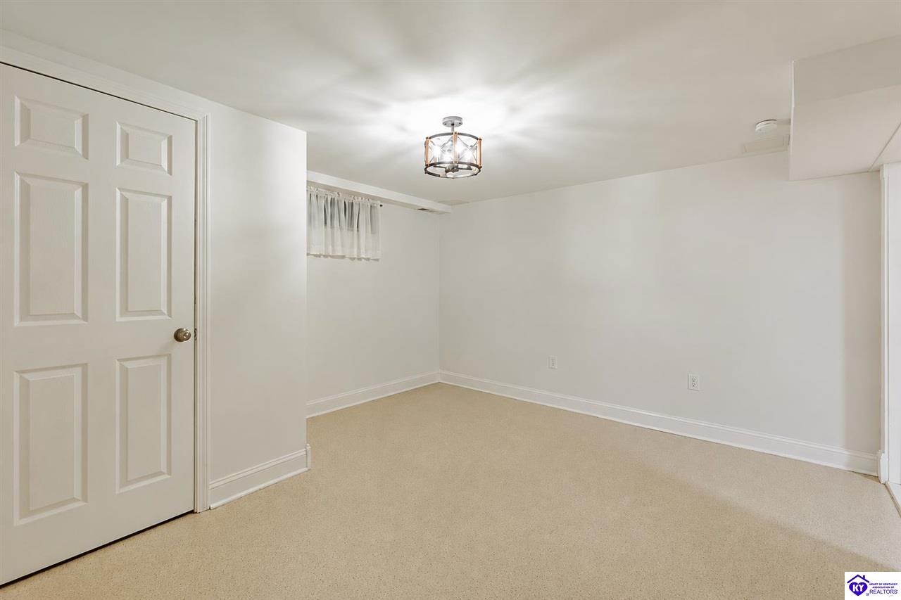 696 Pine Valley Drive Property Photo 32