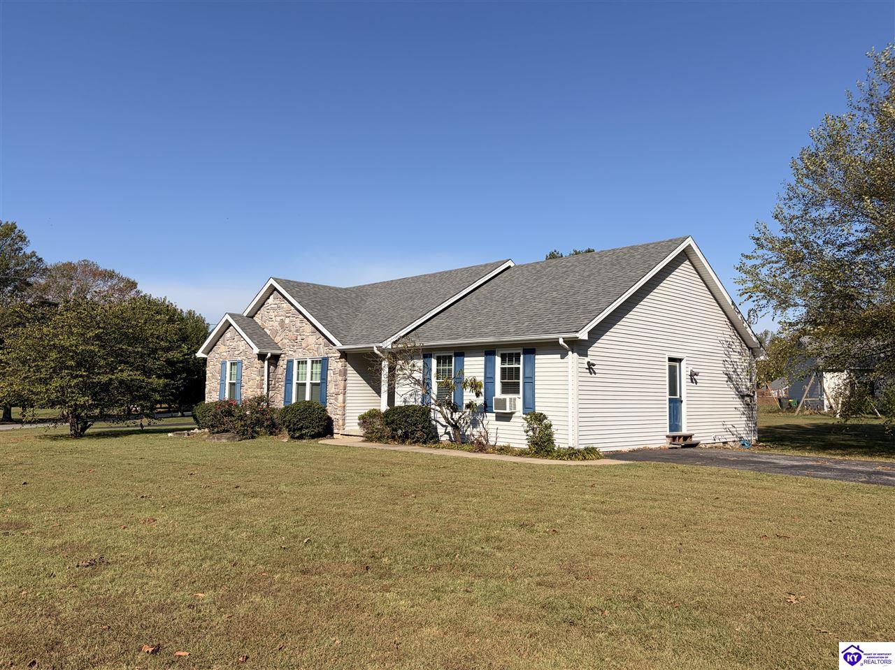 230 W Owl Creek Road Property Photo 1