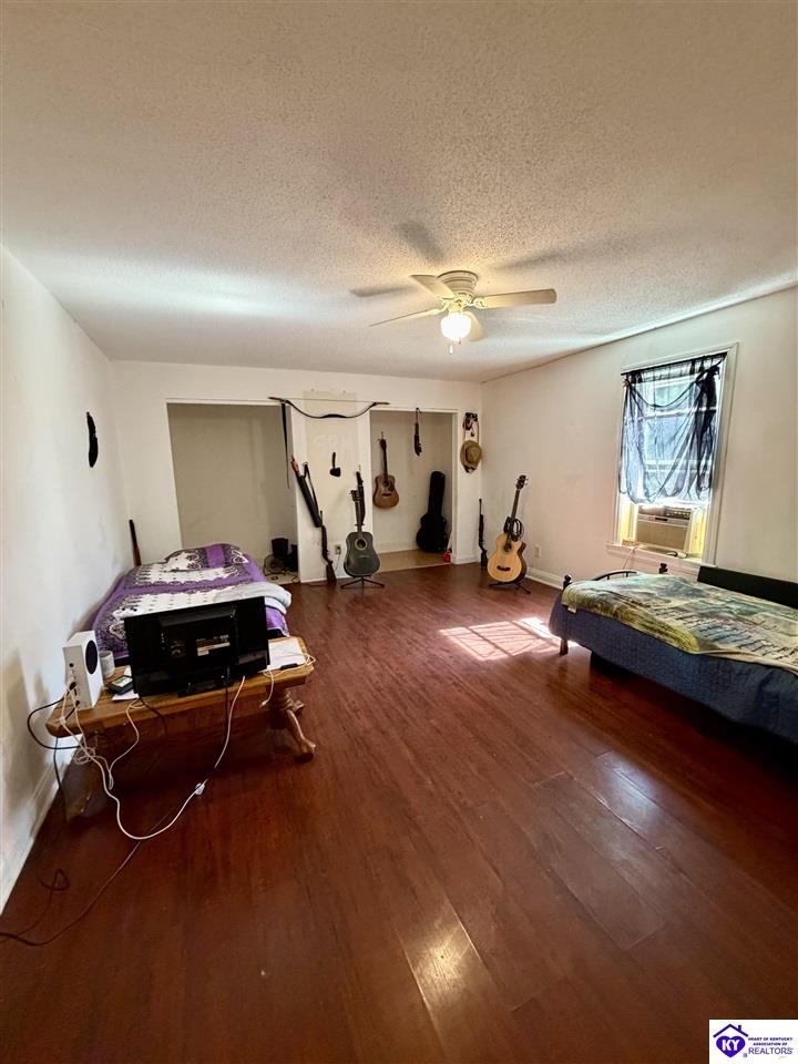 195 Riggs Street Property Photo 11