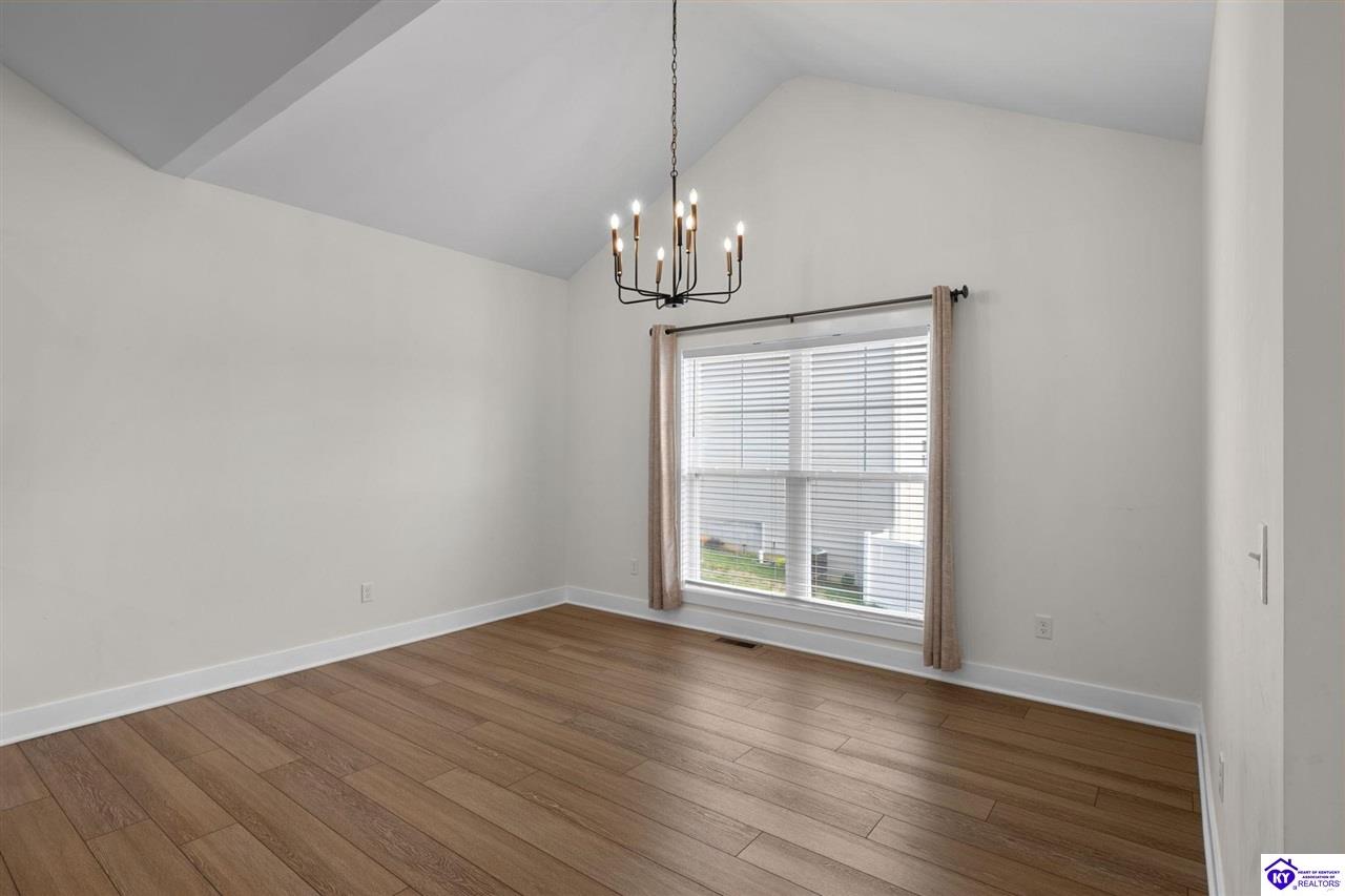 305 Ashwood Avenue Property Photo 14