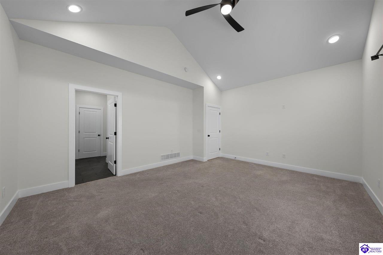 305 Ashwood Avenue Property Photo 17