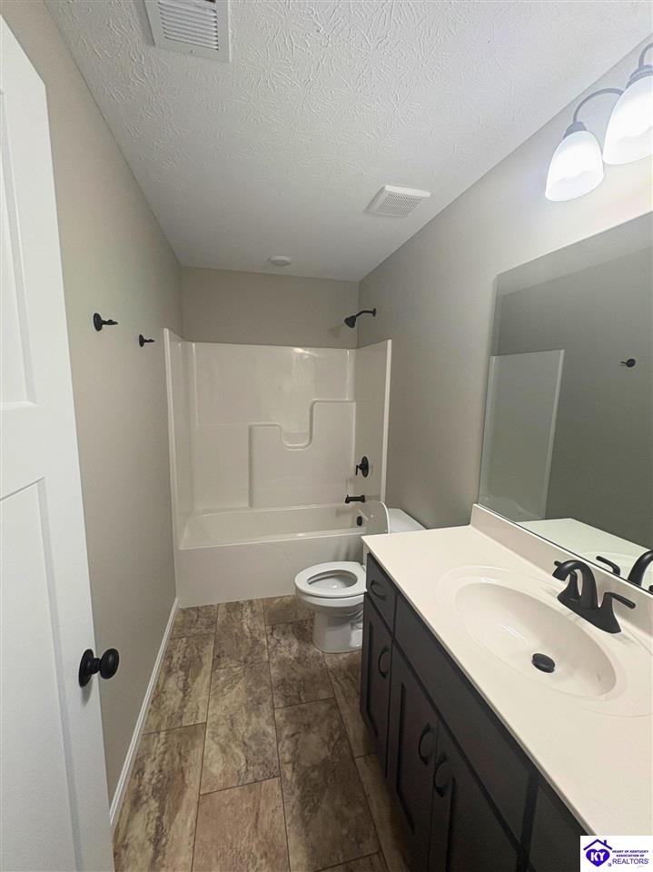 601 Hillcreek Court Property Photo 9