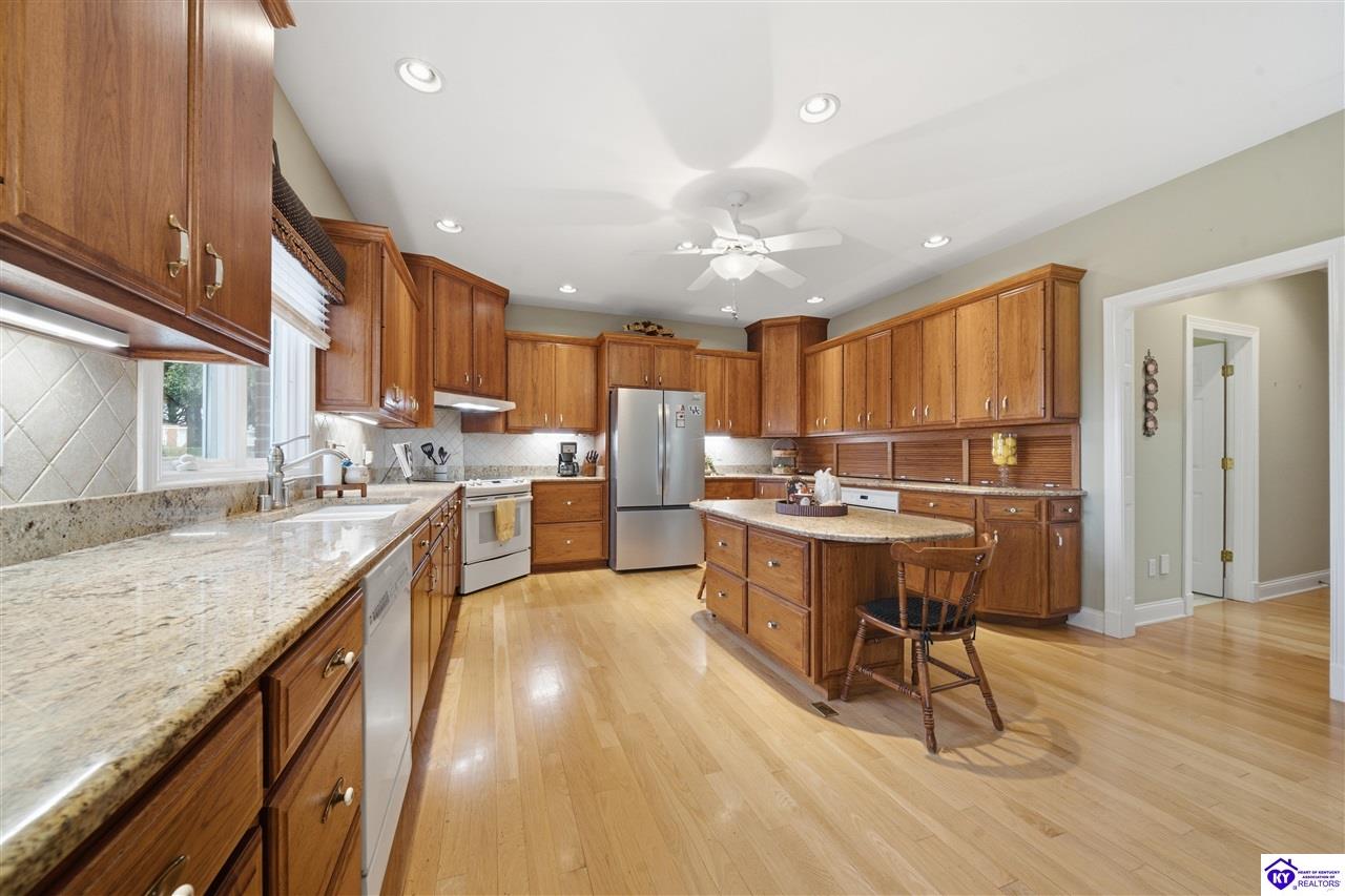 230 Roundtop Road Property Photo 19