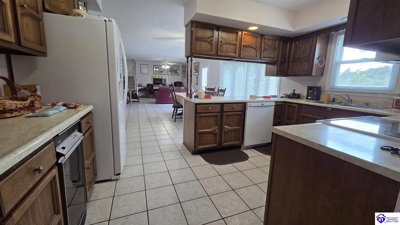 377 Leasor Lane Property Photo 12