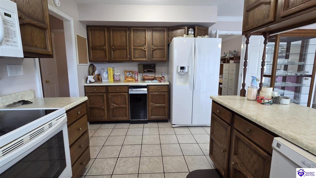 377 Leasor Lane Property Photo 14