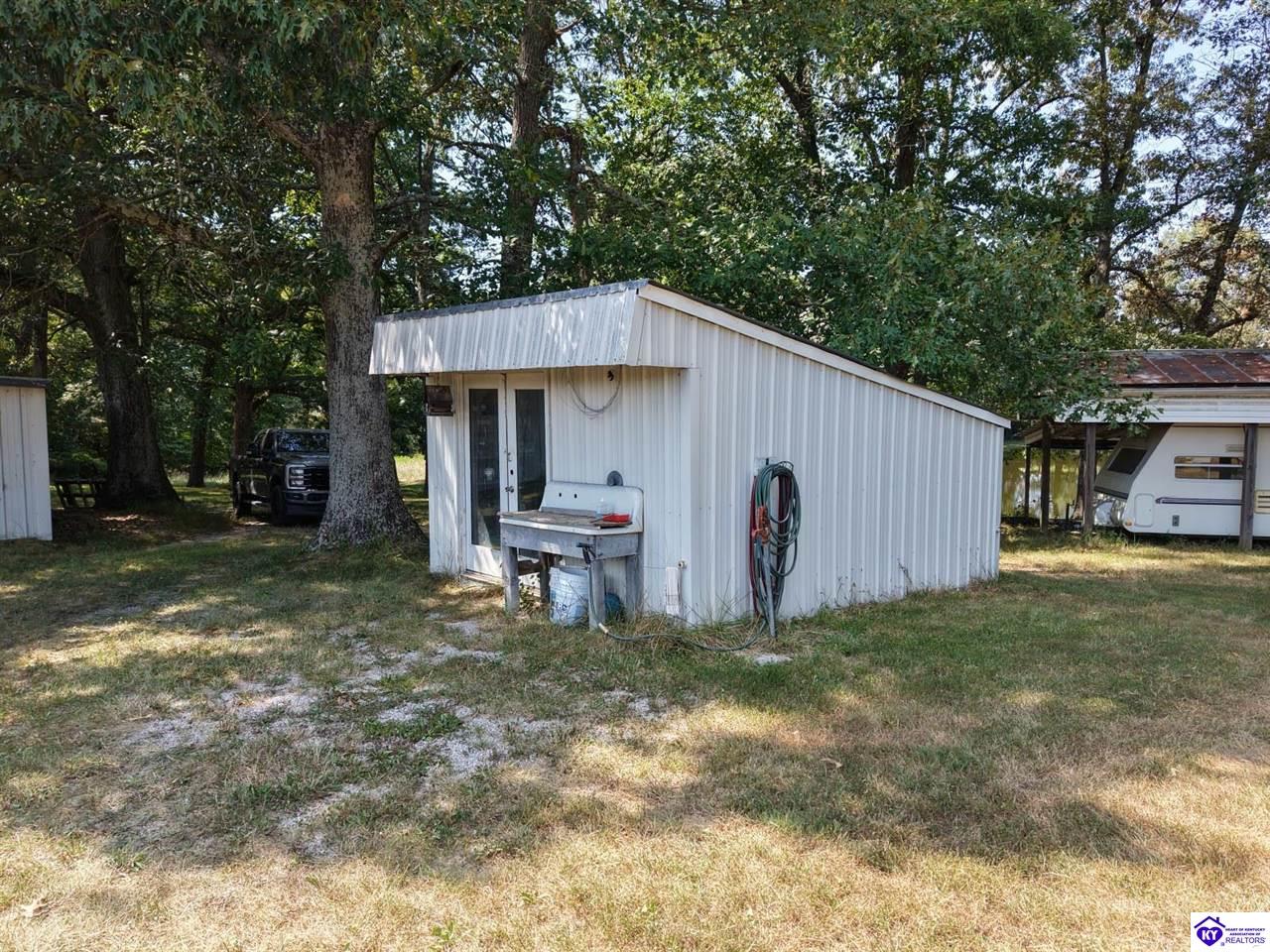 377 Leasor Lane Property Photo 44