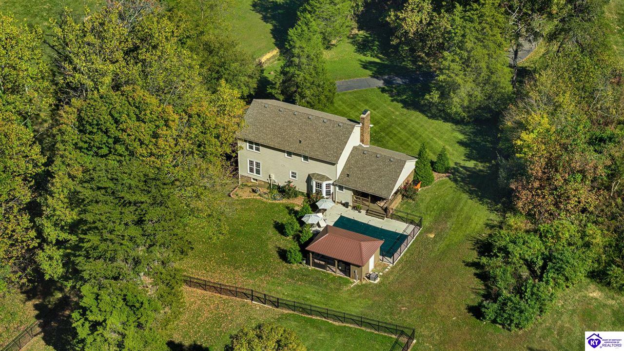 770 Bates Road Property Photo 32