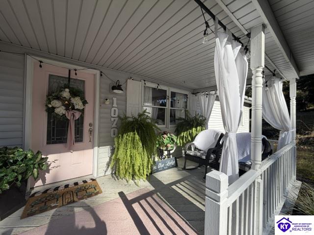 1070 Cave Heights Lane Property Photo 2