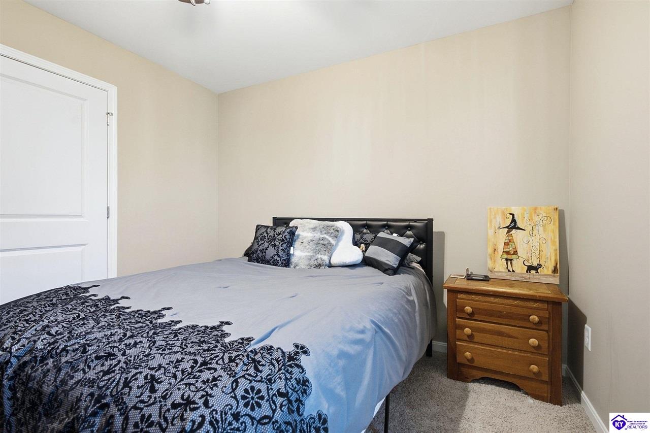 150 Saratoga Ln Property Photo 33