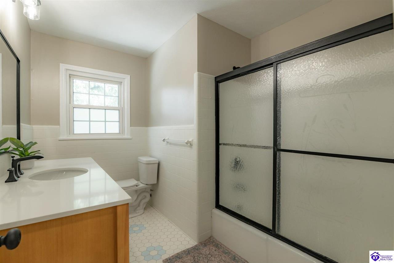 148 S Logsdon Parkway Property Photo 13