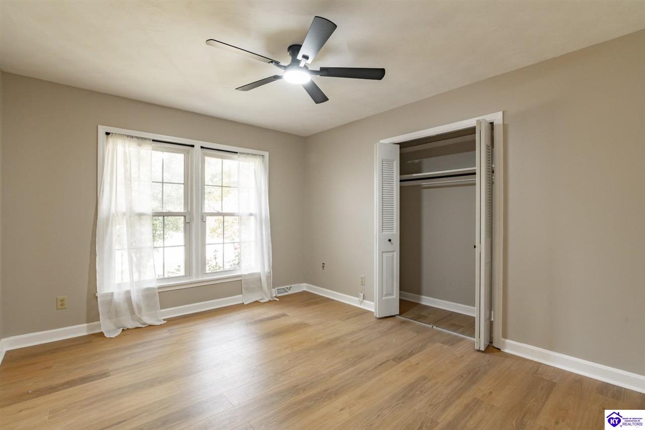 148 S Logsdon Parkway Property Photo 14