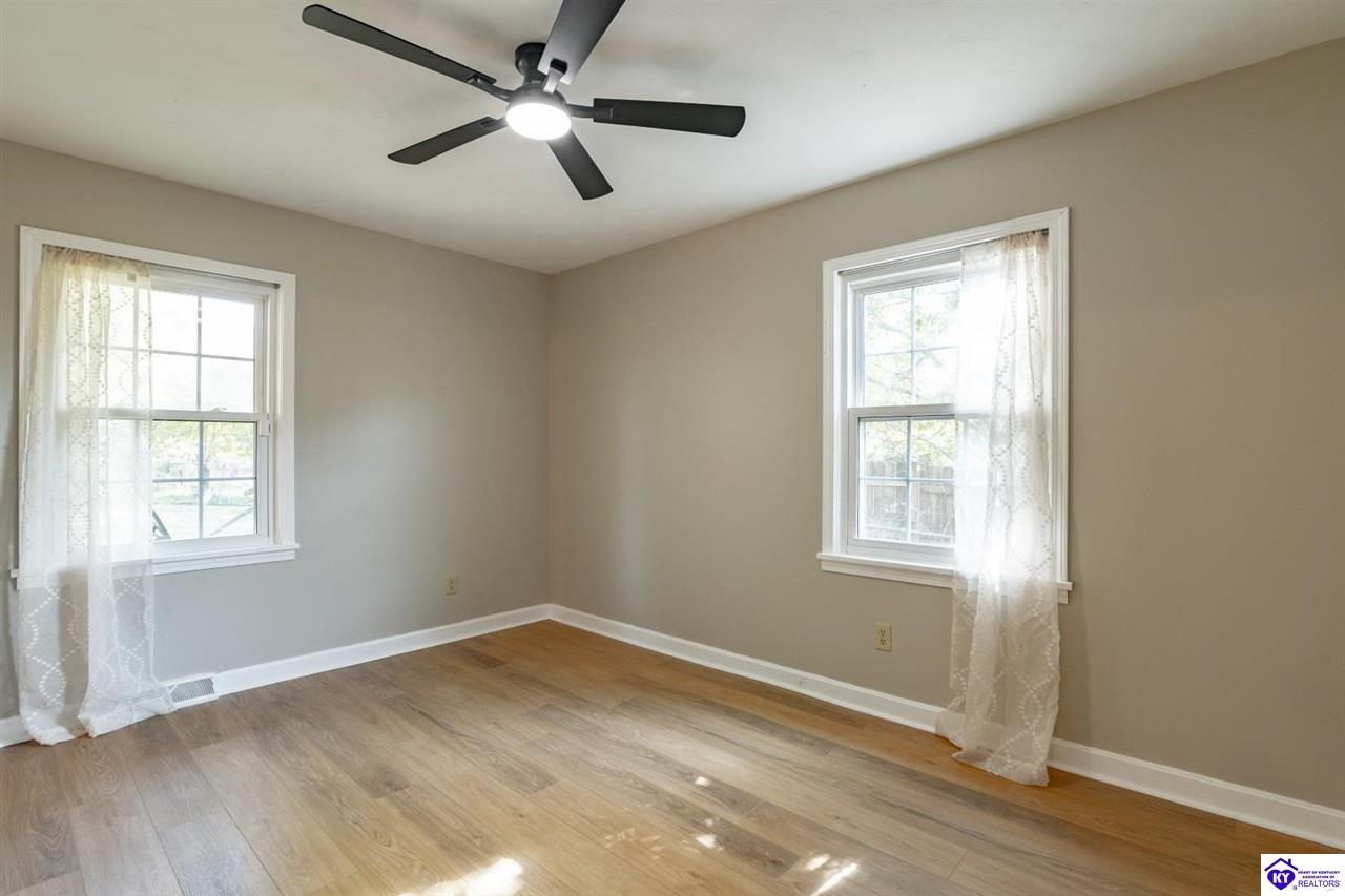 148 S Logsdon Parkway Property Photo 19