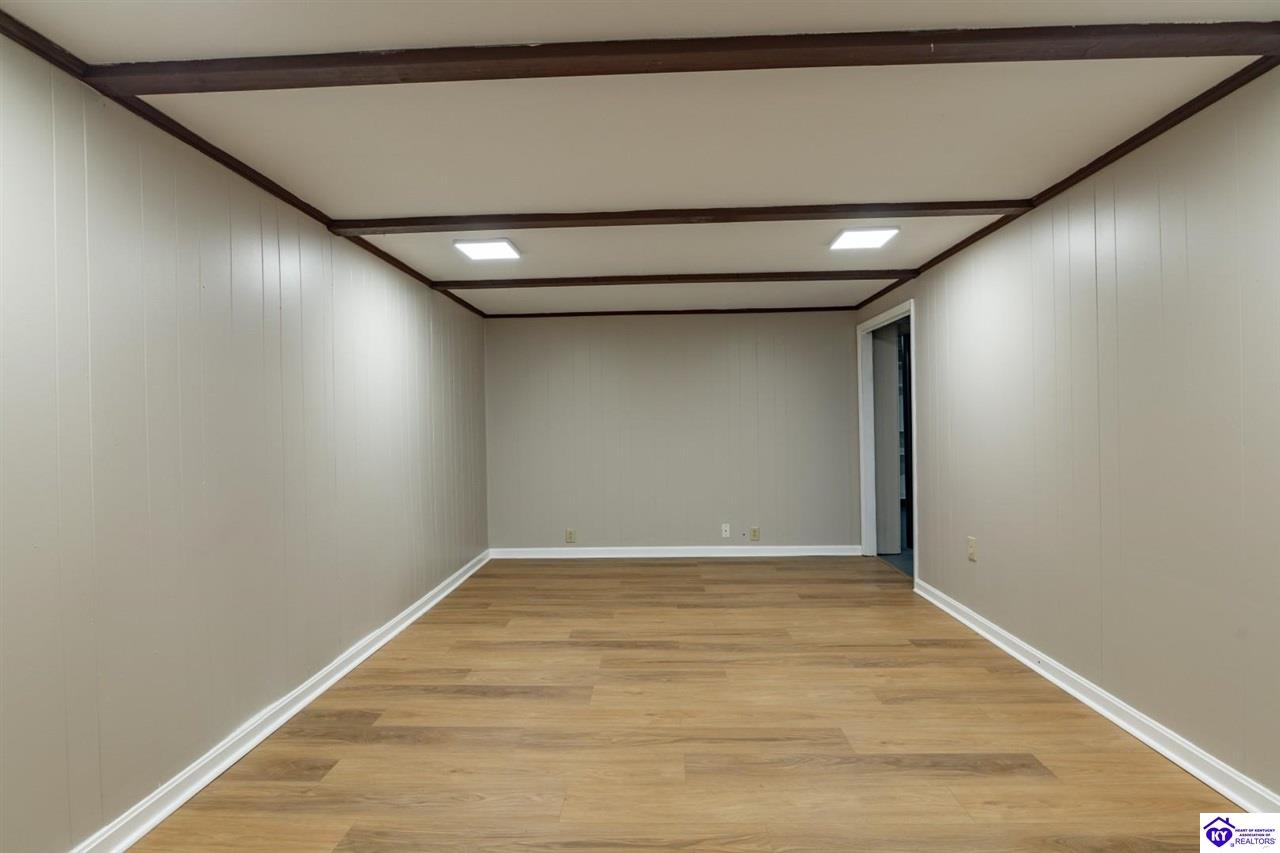 148 S Logsdon Parkway Property Photo 23