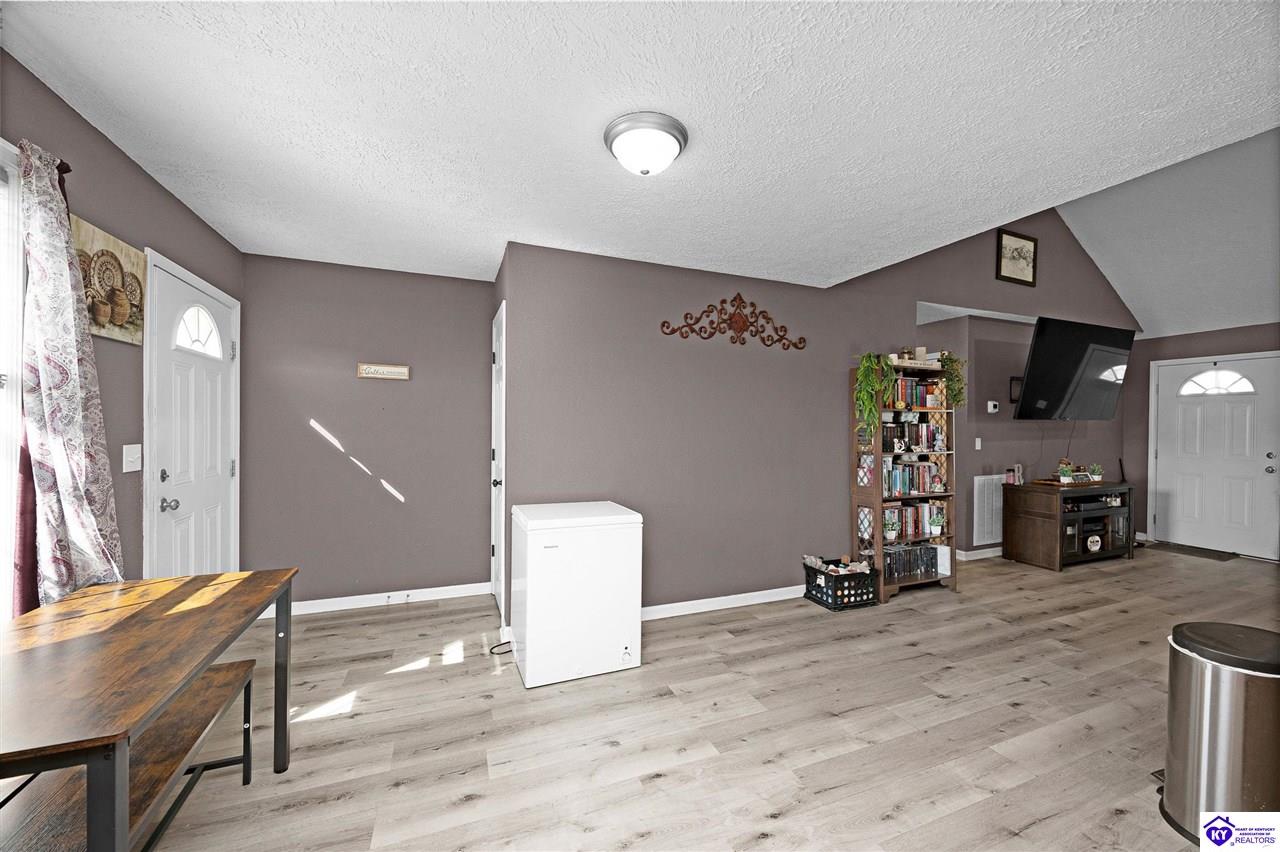 5918 Stovall Road Property Photo 8