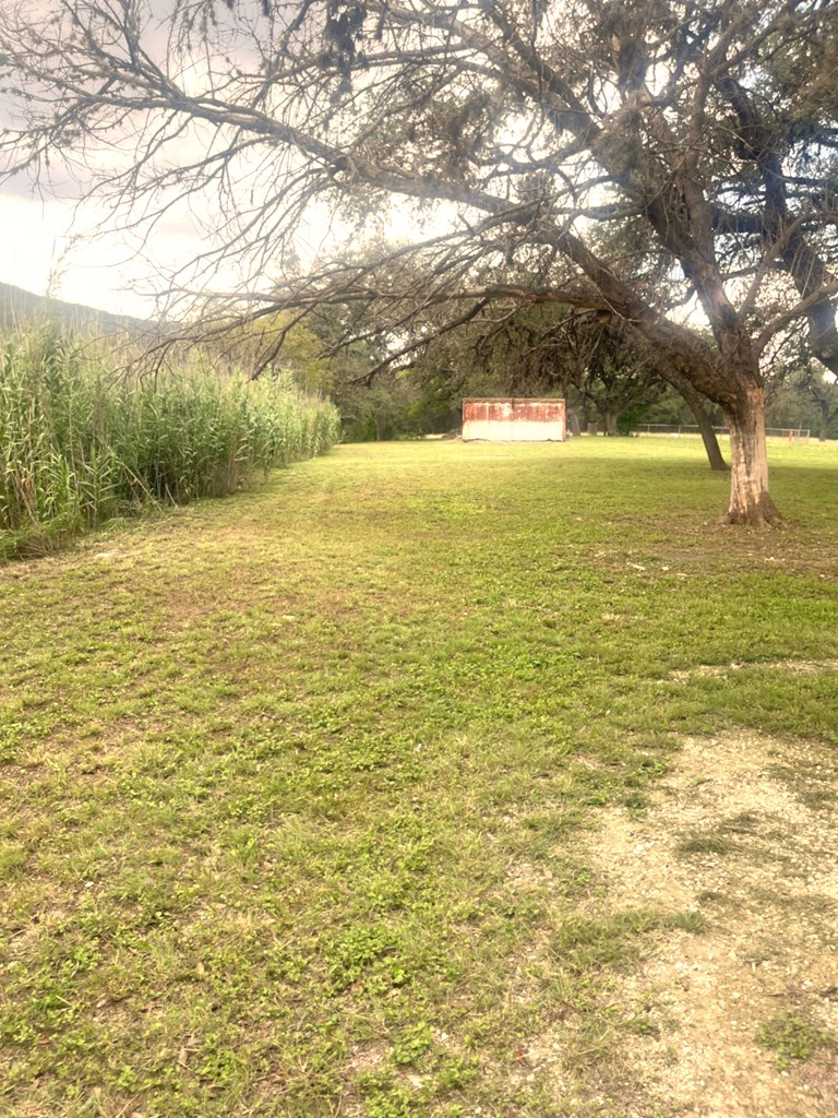 2765 W Ranch Rd 337 Property Photo 2