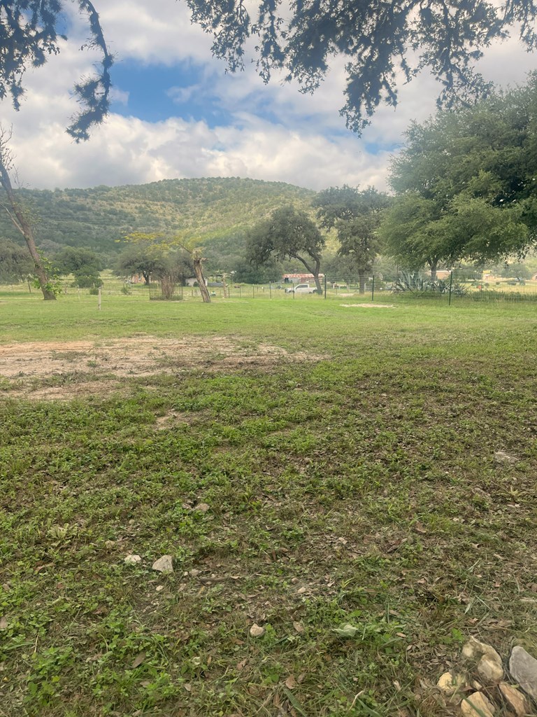 2765 W Ranch Rd 337 Property Photo 5