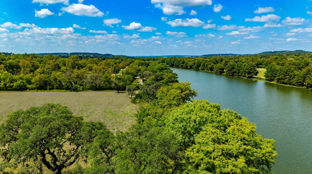 2511 Bandera Hwy Property Photo 10