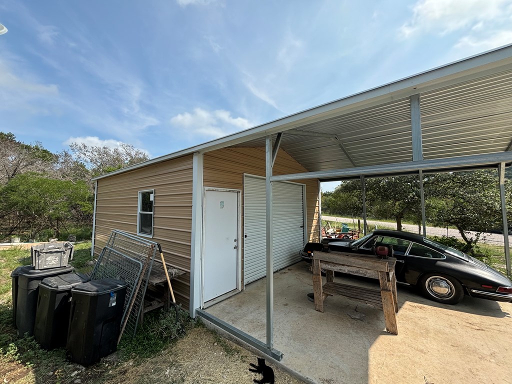 313 Elm Pass 2 Rd Property Photo 10