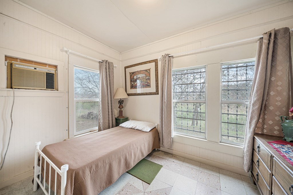 292 Beach Shore Property Photo 16