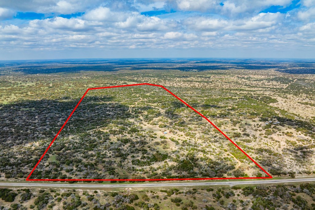 126 Dick Gates Rd Property Photo 4