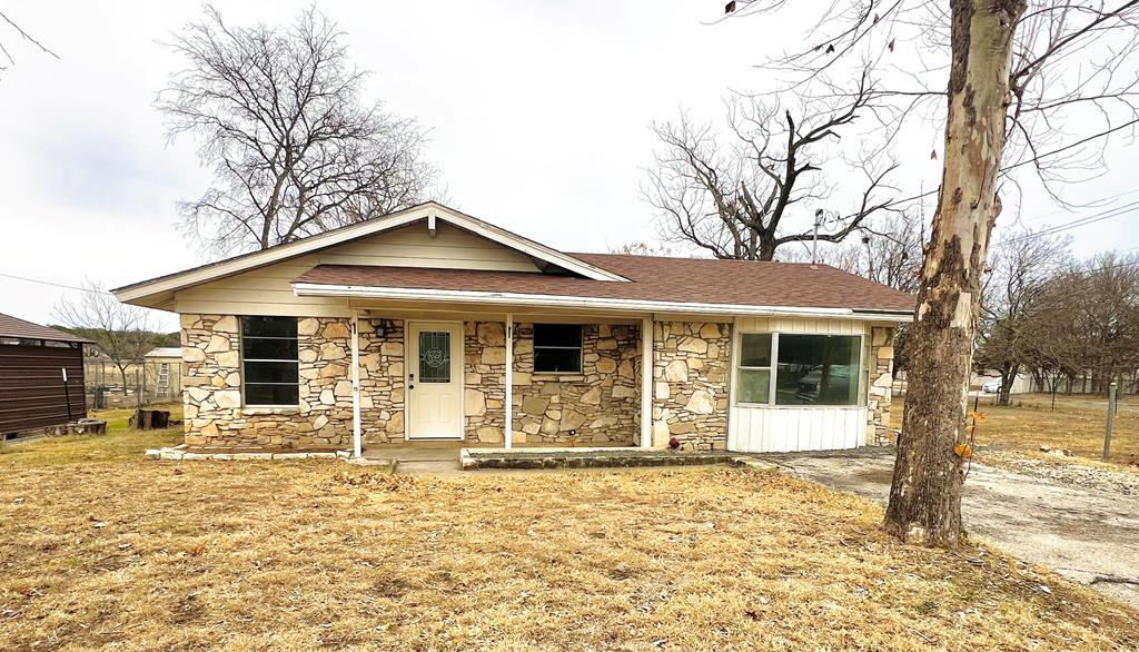 303 Meadowview Lane Property Photo