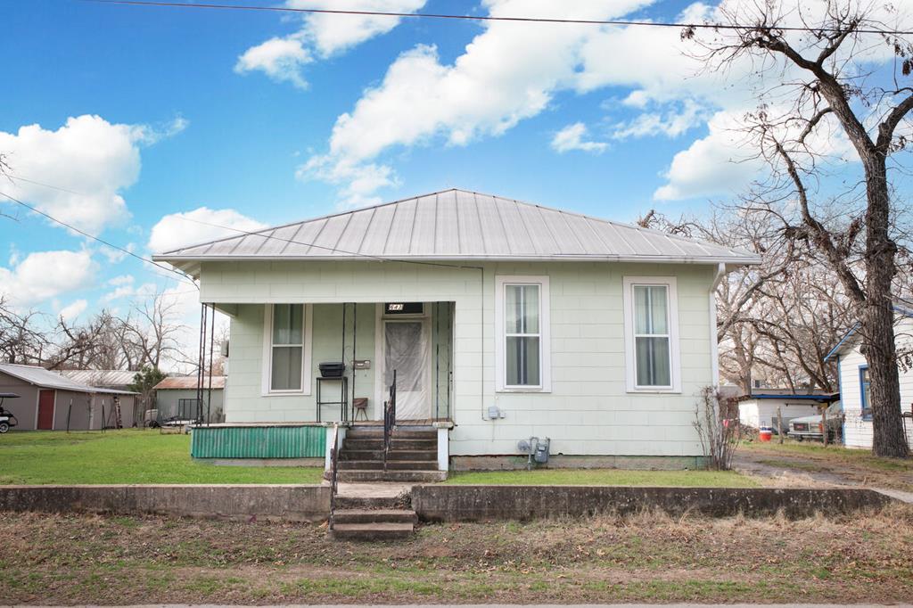 Comal Elementary Real Estate Listings Main Image
