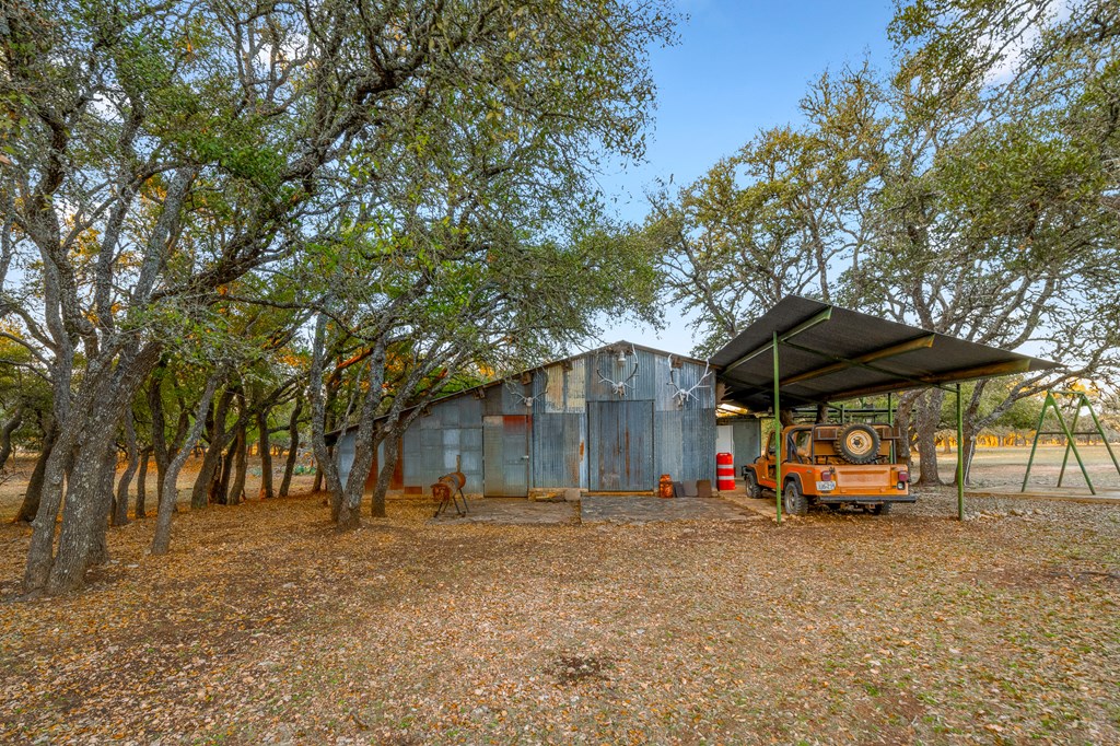 2942 Hwy 41 Property Photo 7