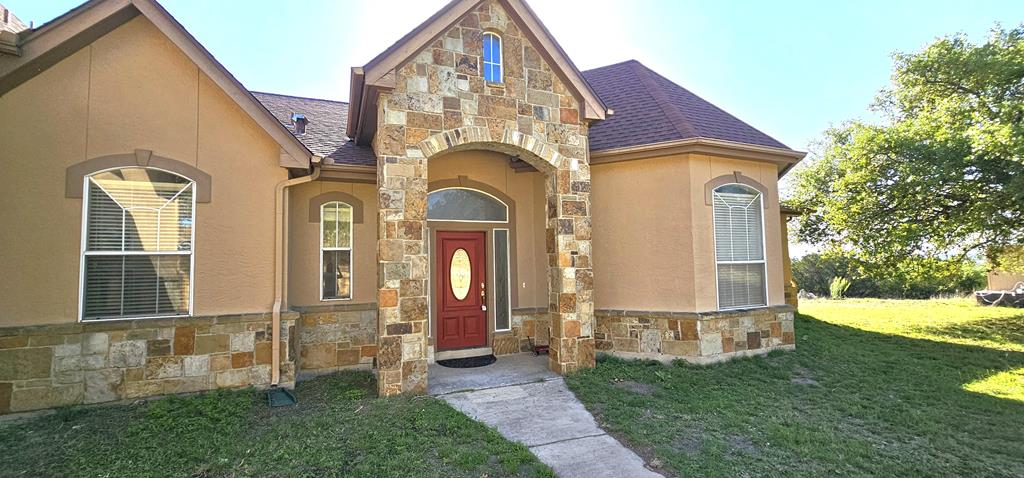 106 Mesquite Trail Property Photo 2